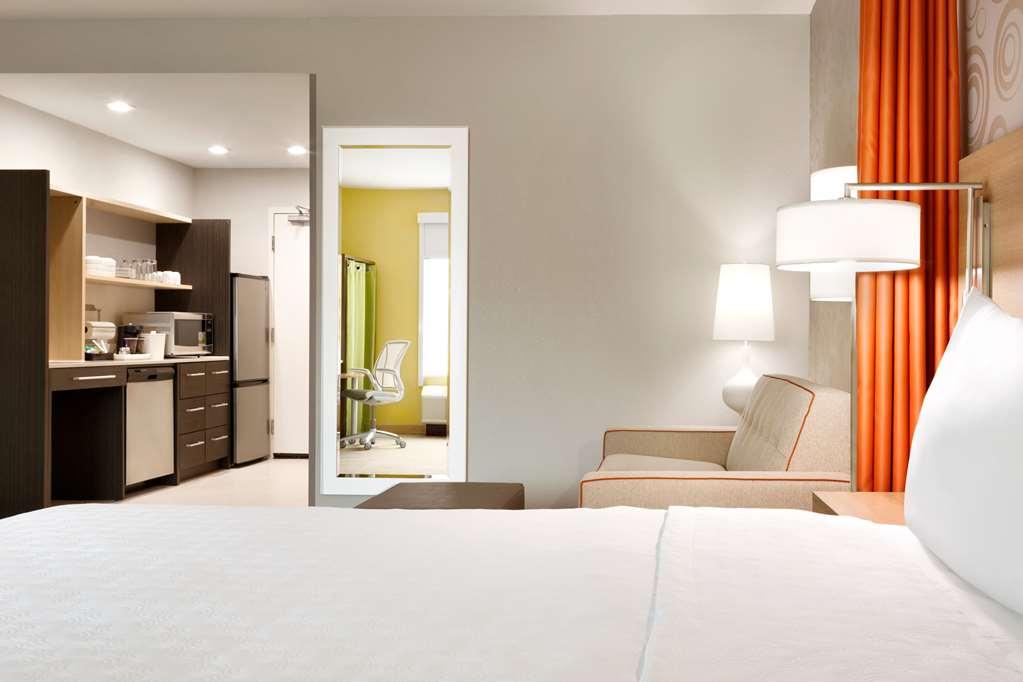 Home2 Suites By Hilton Houston Webster Room photo